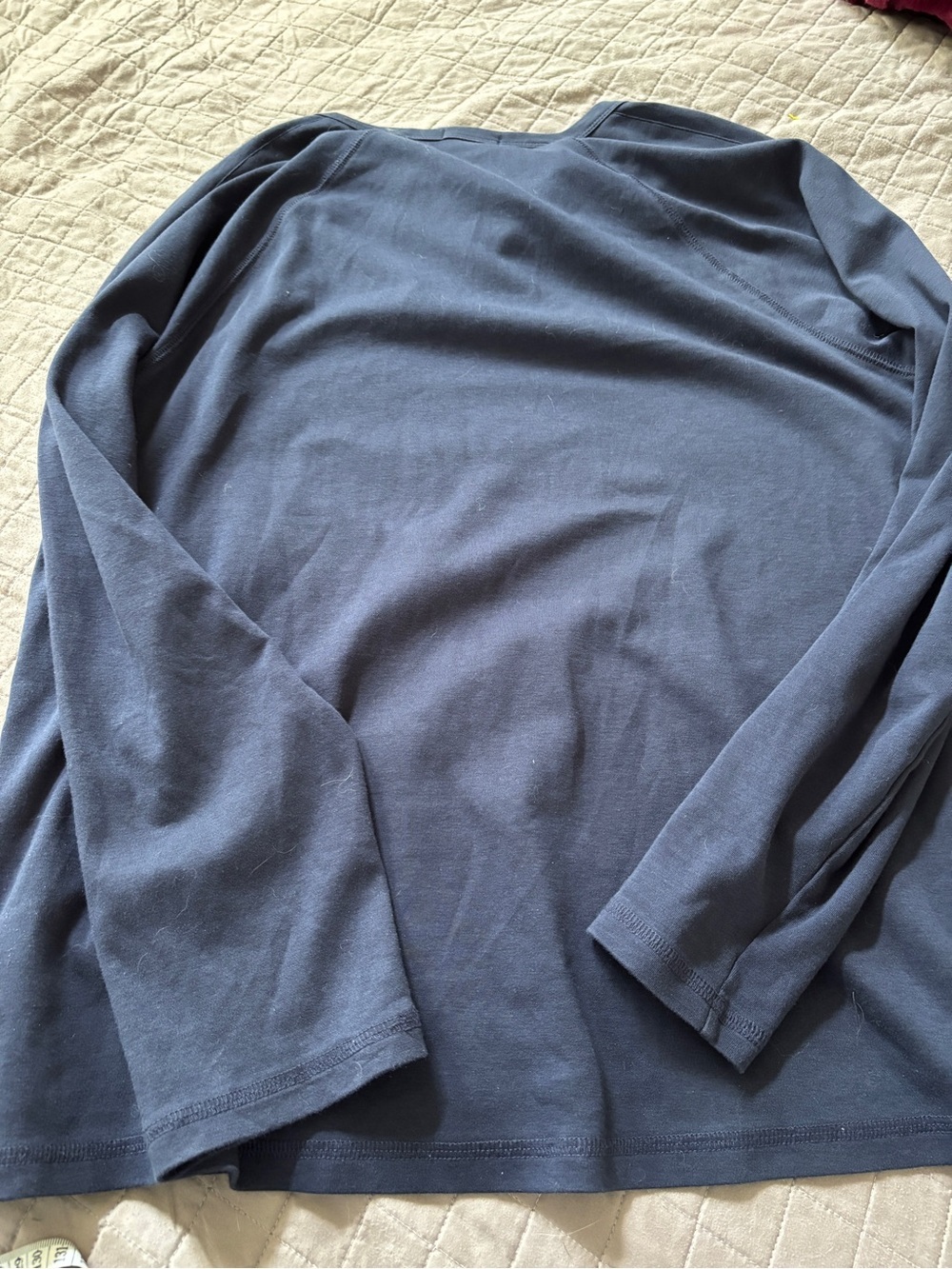 Barefoot Dreams Malibu Collection Navy Long Sleeve Henley Shirt Men’s large soft - Picture 3 of 8